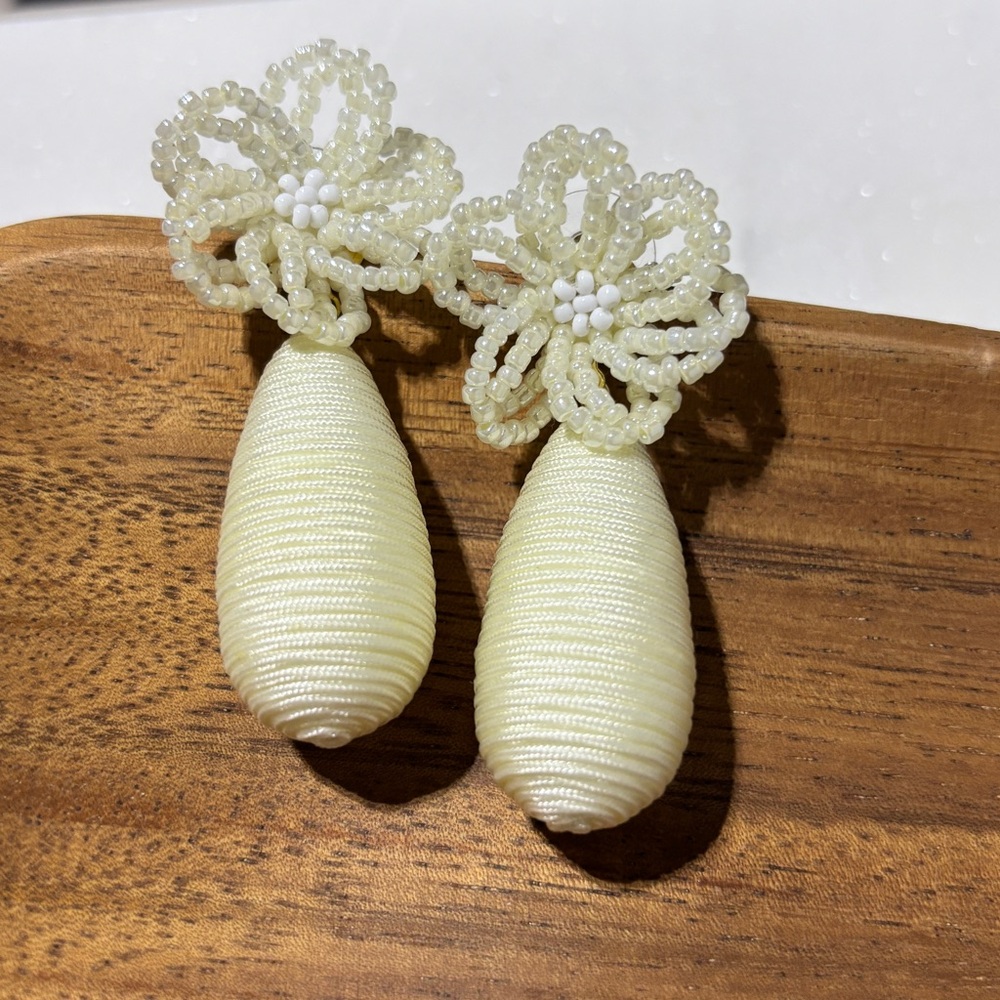Elegant Cream Beaded Earrings - Vineyard Vines